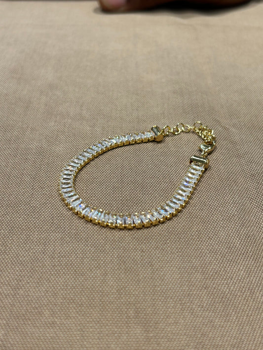 The Pura Bracelet